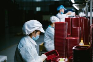 ニキビ対策に効果的なマスクで肌荒れを内側から改善する方法は？