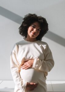 妊娠中にニキビ対策としてサプリを使用する際の注意点は？