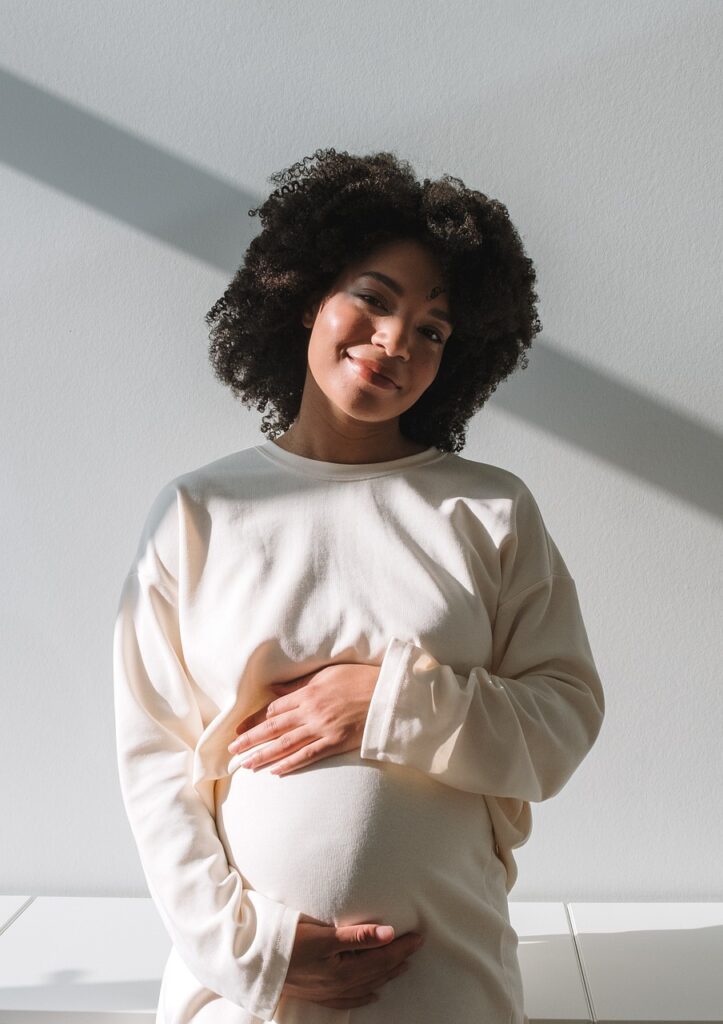妊娠中にニキビ対策としてサプリを使用する際の注意点は？