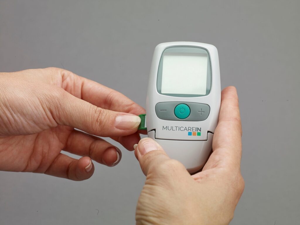 ニキビと血糖値スパイクの関係とその対策は？