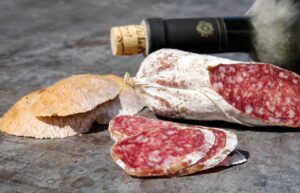 ニキビを悪化させる食べ物とは何か？