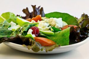 繰り返すニキビを防ぐための水分摂取ダイエット中の気をつけ方は？