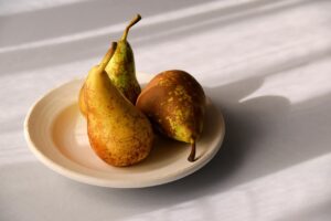 繰り返すニキビとダイエットを両立させるための体内ケア方法は？