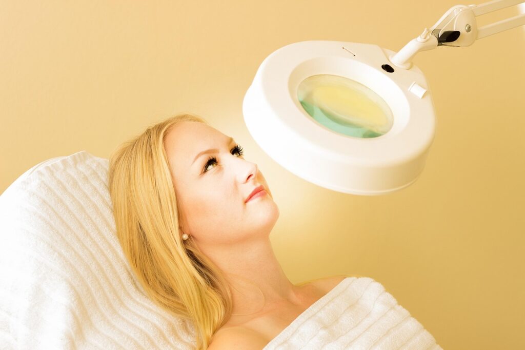 繰り返すニキビの体内ケアに常温水がいい理由とは？
