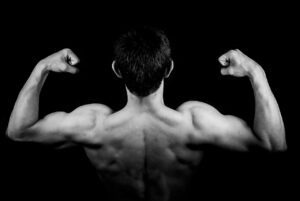 繰り返すニキビを体内ケアで筋肉を増やすための注意点は？